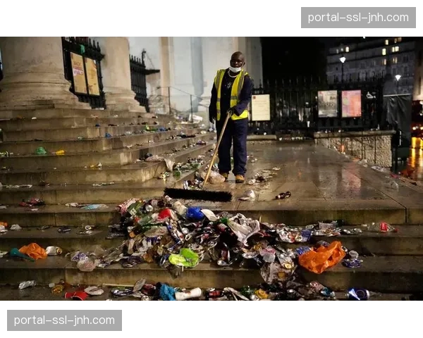 马赛球迷组织因客场骚乱事件遭欧足联指控