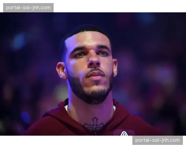 公牛队官方宣布,朗佐·鲍尔因膝伤将缺席整个2025-26赛季。 公牛队官方宣布,朗佐·鲍尔因膝伤将缺席整个2025-26赛季。